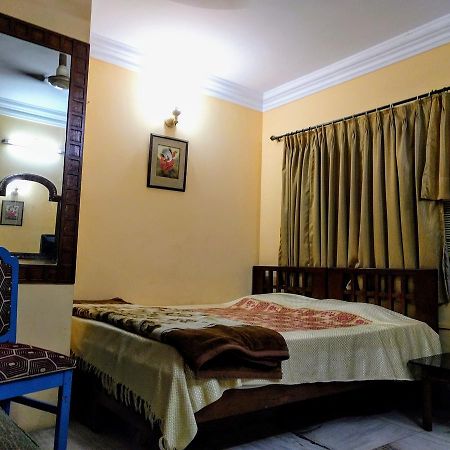Ashray Guesthouse Calcutta Eksteriør billede