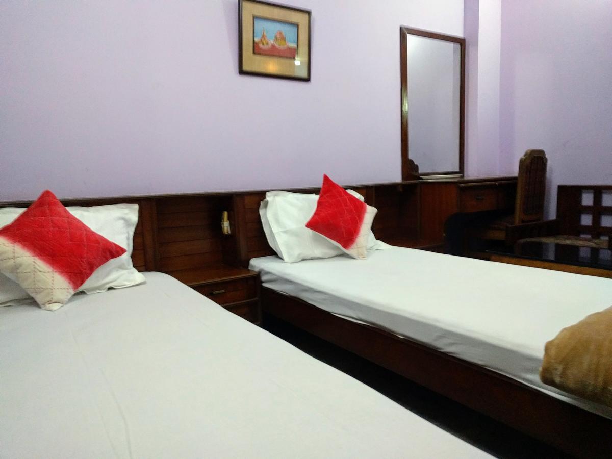 Ashray Guesthouse Calcutta Eksteriør billede